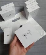 AirPods pallets