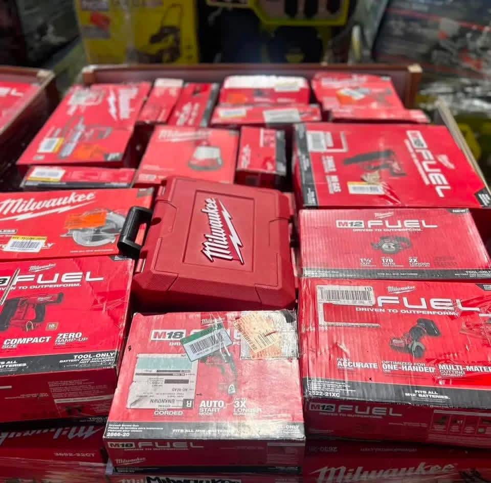 DeWalt Milwaukee Ryobi Power Tool Pallets for Sale DeWalt Milwaukee Ryobi power tool pallet with assorted premium tools